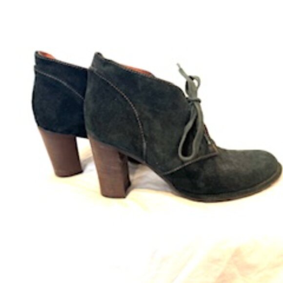 Virgola Dark Green Suede Heel Boots - Picture 4 of 4